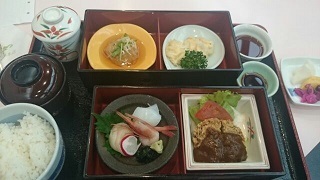 三笑亭お手軽弁当.jpg